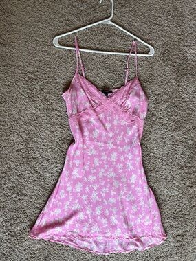 RARE Forever 21 Pink Floral Lace Slip Dress